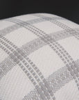 Coussin blanc et gris clair à carreaux 45x45 cm WARMY
