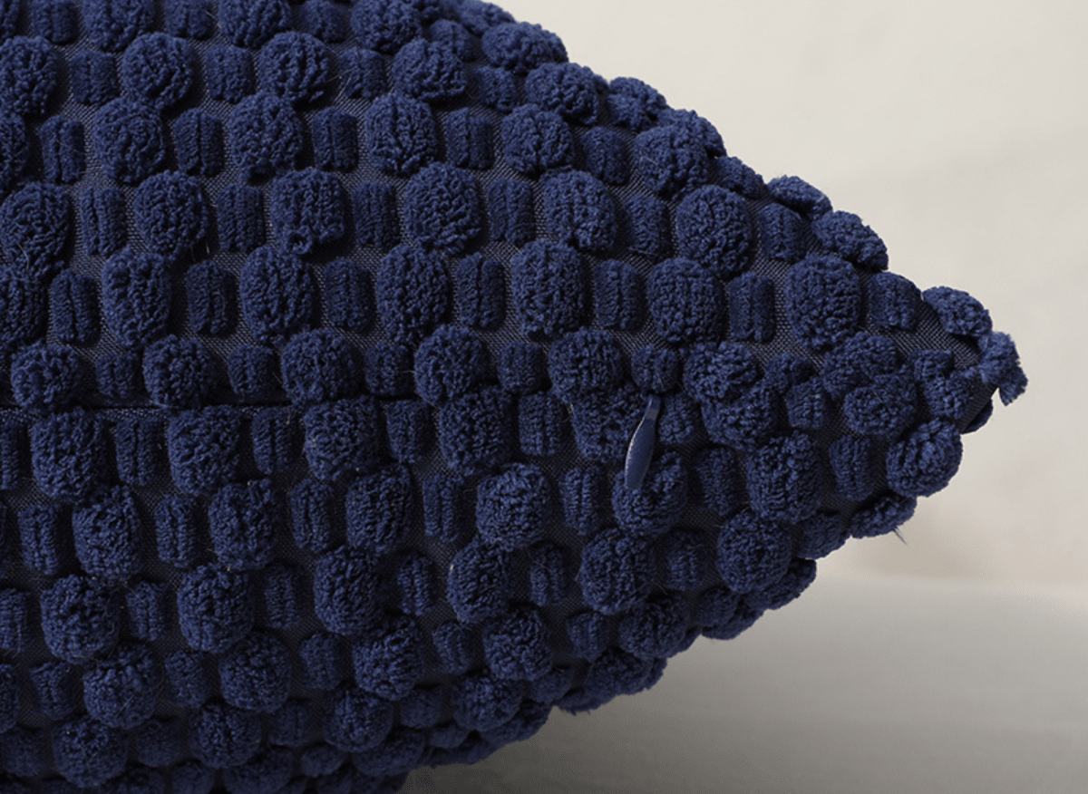 Coussin bleu marine en tissu texturé doux 45x45 cm DUNE