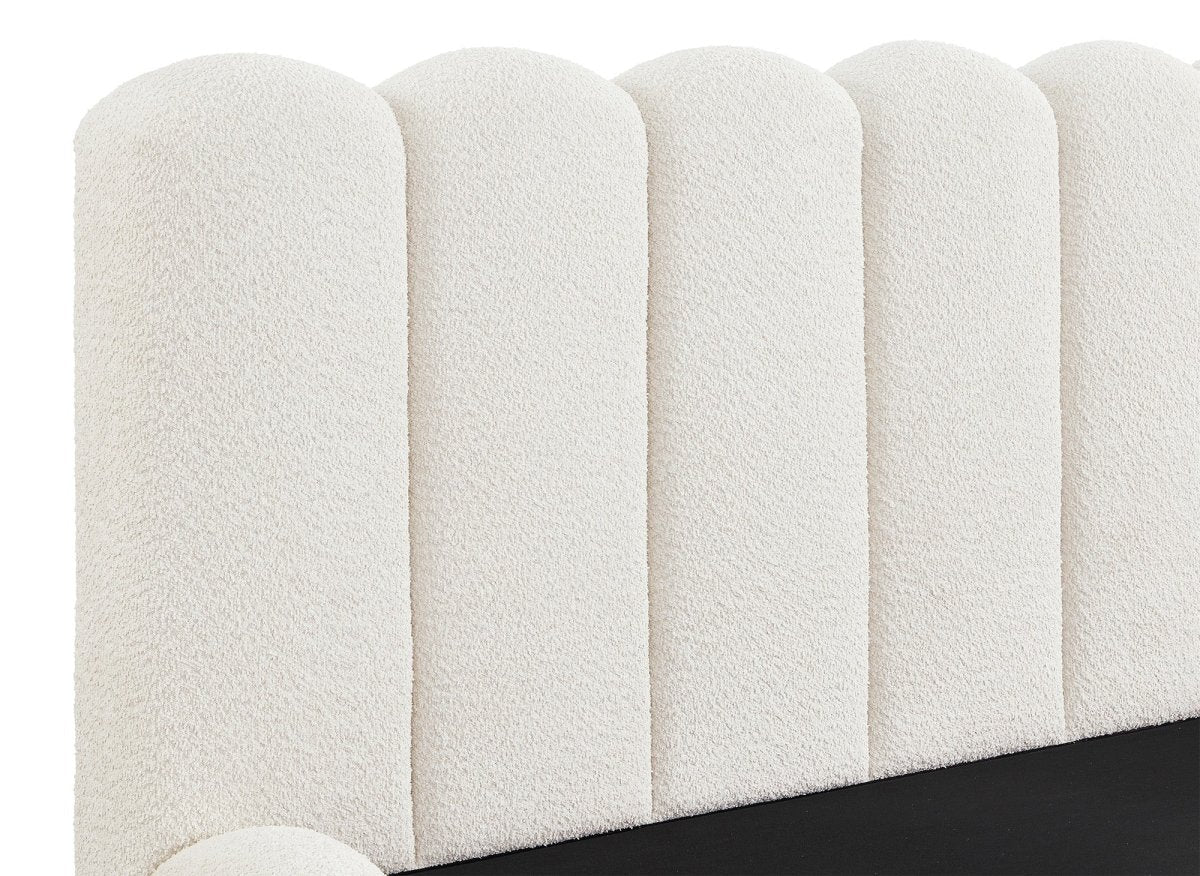 Lit coffre en tissu bouclette beige 160x200 cm RITA