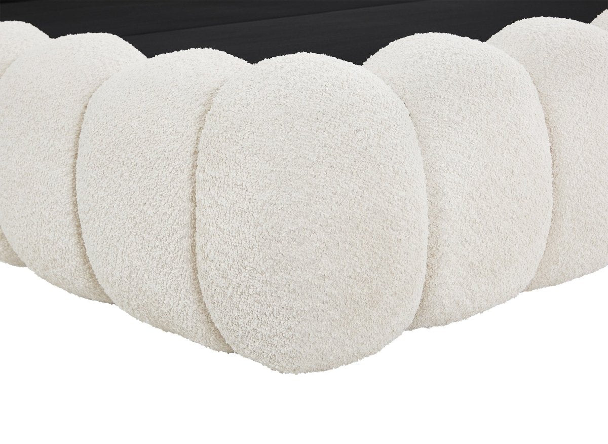 Lit coffre en tissu bouclette beige 180x200 cm GRETA