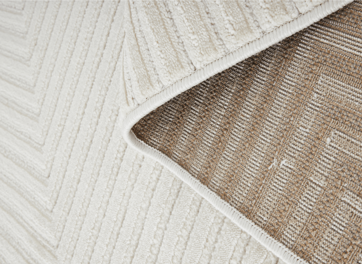 Tapis blanc écru à losanges beiges 200 x 290 cm ROUBY